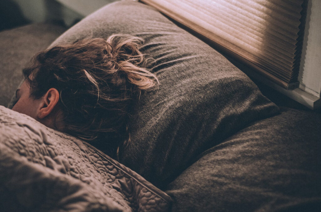Vida sana: ¿por qué no descansamos bien fuera de casa?