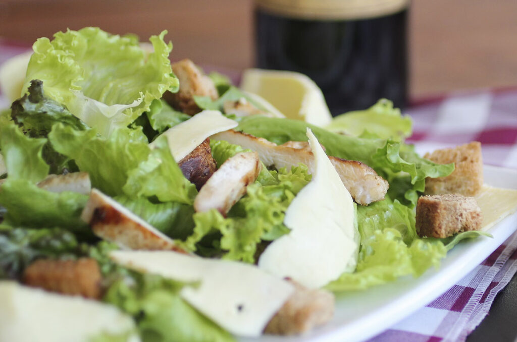 Cómo hacer ensaladas fáciles, saludables y fresquitas para aliviar el calor y cuidarte