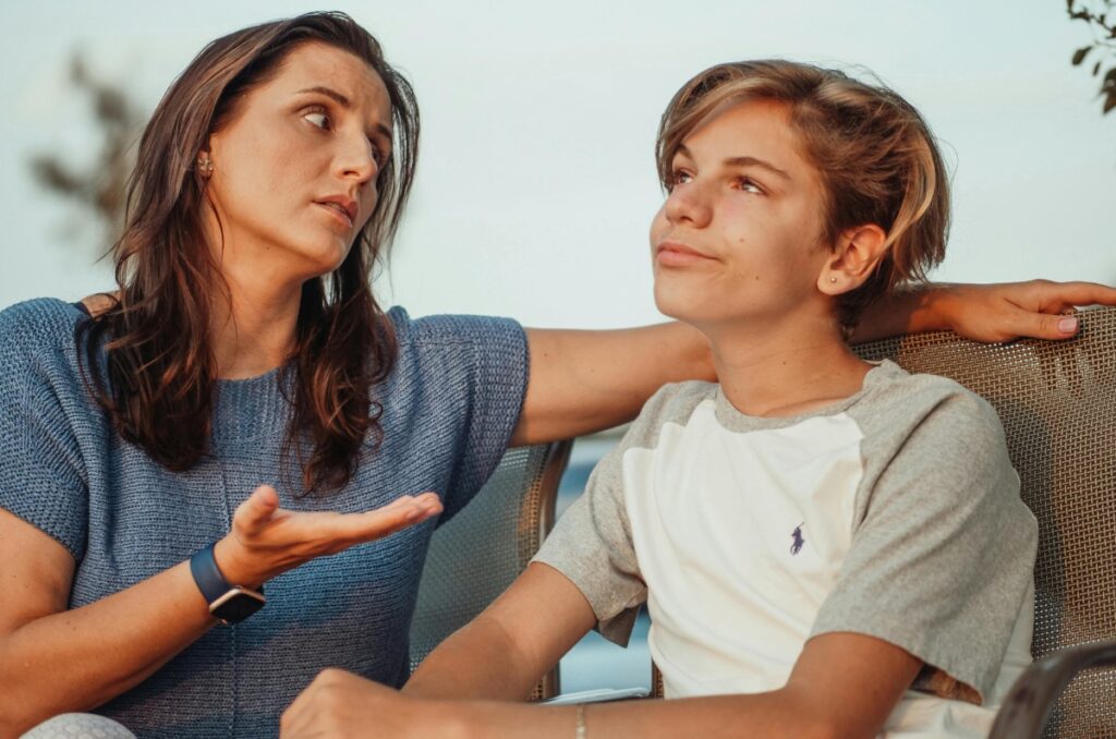 Cómo motivar a tu hijo adolescente para que se mueva este verano